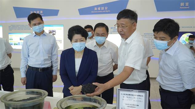 ���Ӣ���й��������Ƽ����켰�����ص�ʵ���ҽ�������